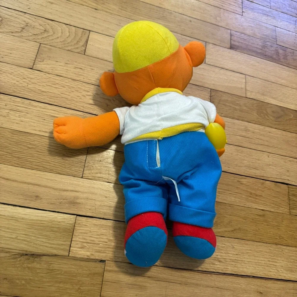Sesame Street Ernie I Heart Duckie Plush Toy Lights Sounds Learning Fun‎ Vintage